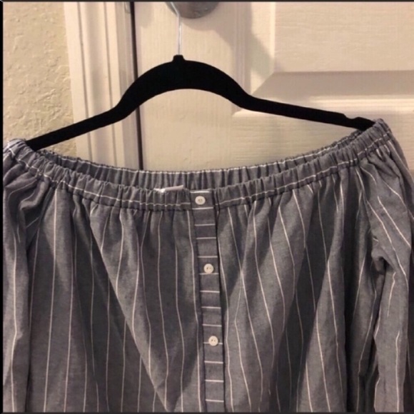 *NEW* Nordstrom Off The Shoulder Top - Picture 3 of 5